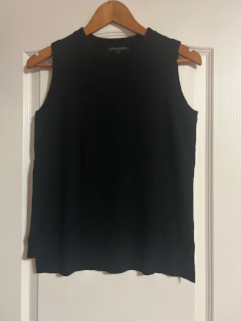 Banana Republic Black Sleeveless Sweater Tank
